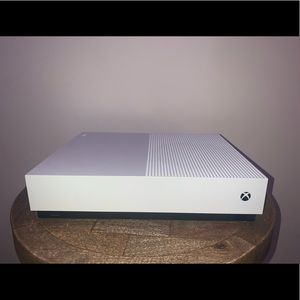 COPY - Xbox One S